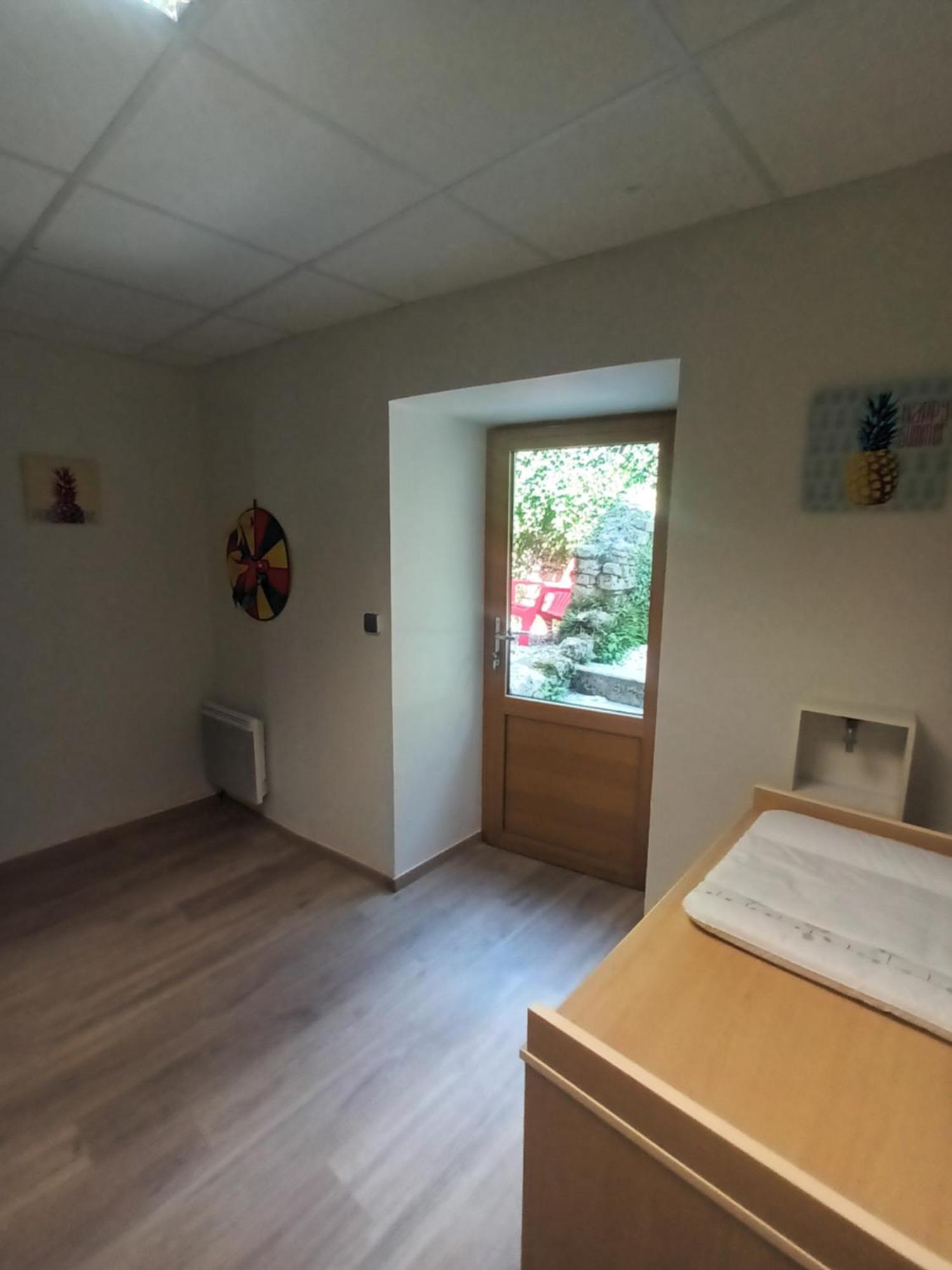 Gite 4 Personnes Proche Des Cascades Du Herisson Doucier Exterior foto