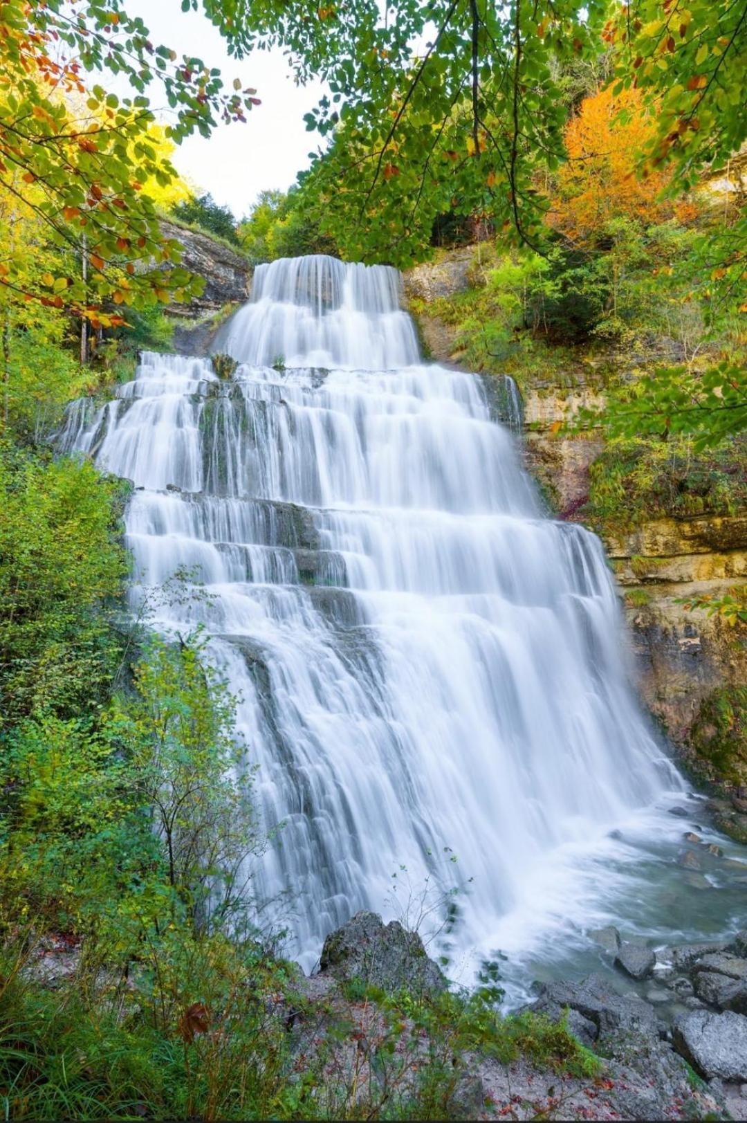 Gite 4 Personnes Proche Des Cascades Du Herisson Doucier Exterior foto